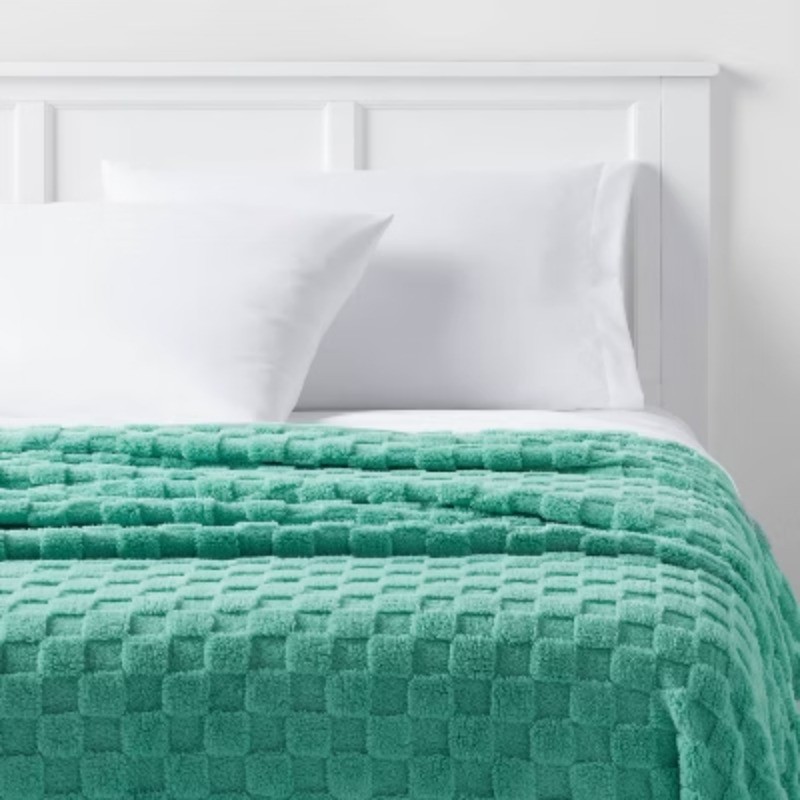 Full/Queen Checkered Blanket gallery