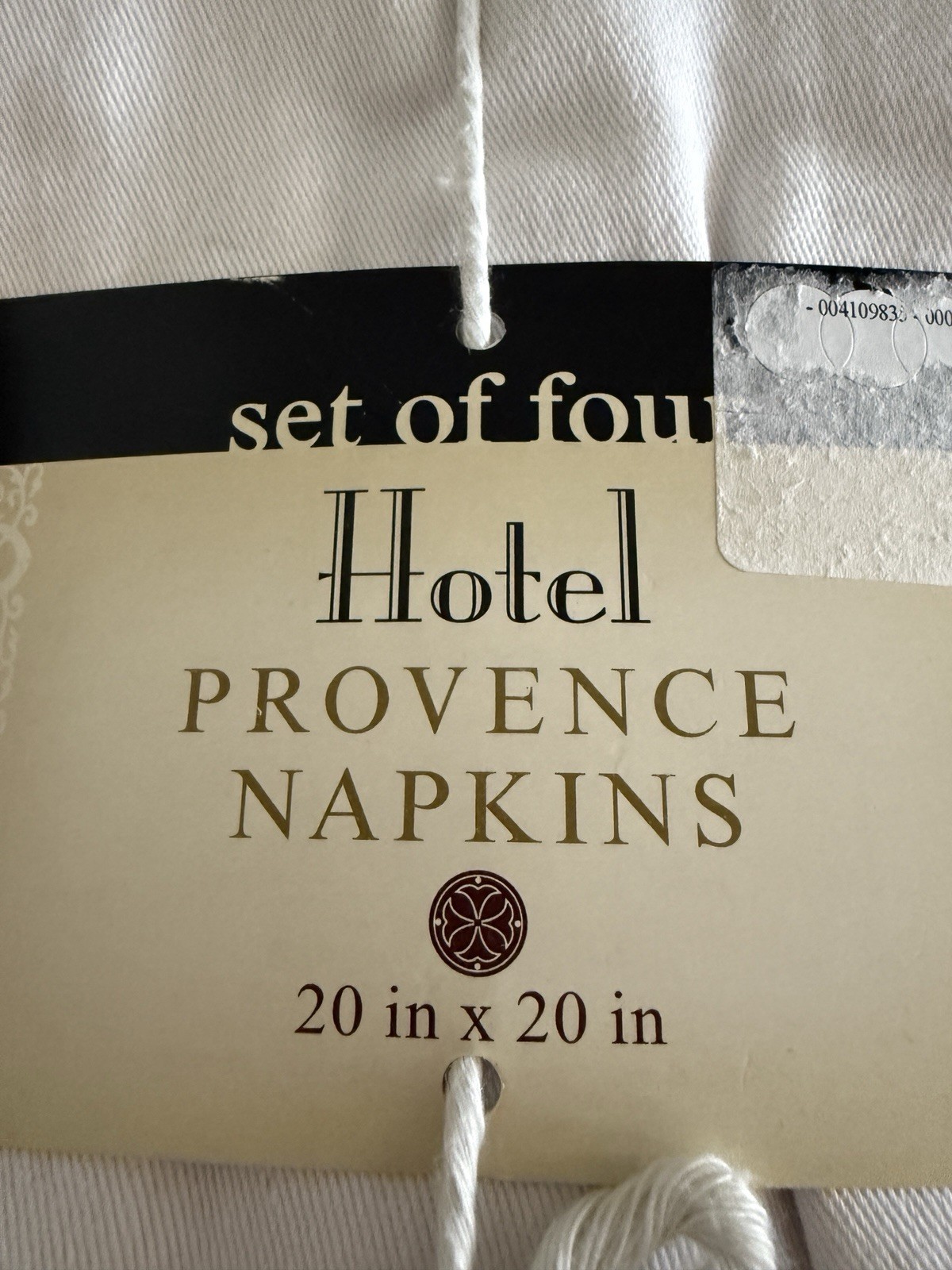 Hotel / Restaurant Quality Cotton Blend Solid White Napkins 20” X 20” (Set 8) gallery