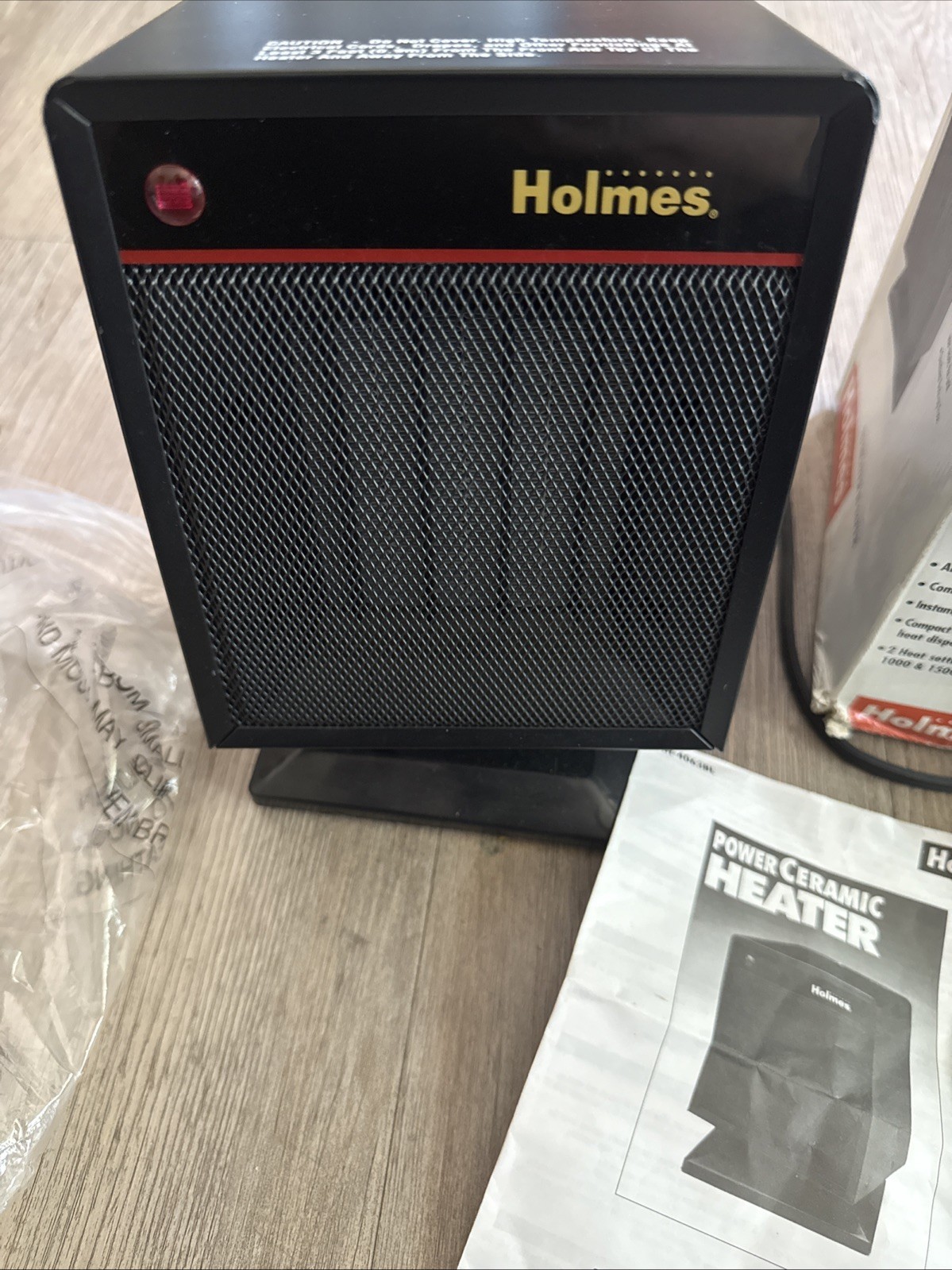 Holmes Portable Electric Ceramic Heater HPH-4063 1000W & 1500W Swivel Tilt EUC gallery