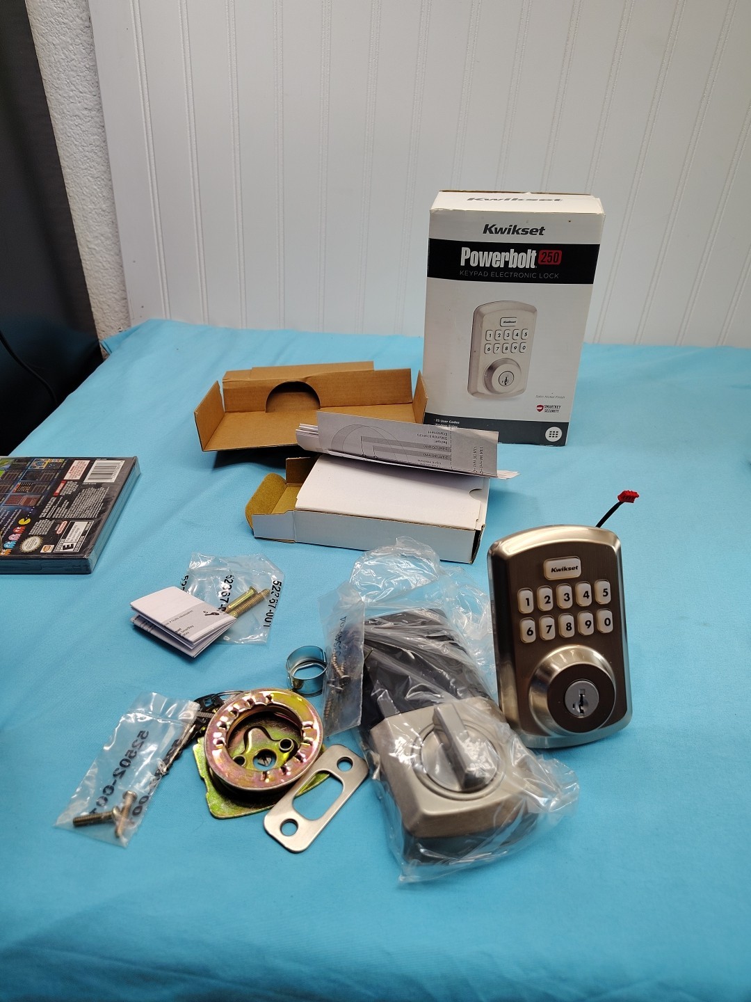 Kwikset Powerbolt 250 10-Button Keypad Electronic Deadbolt Lock Satin Nickel gallery