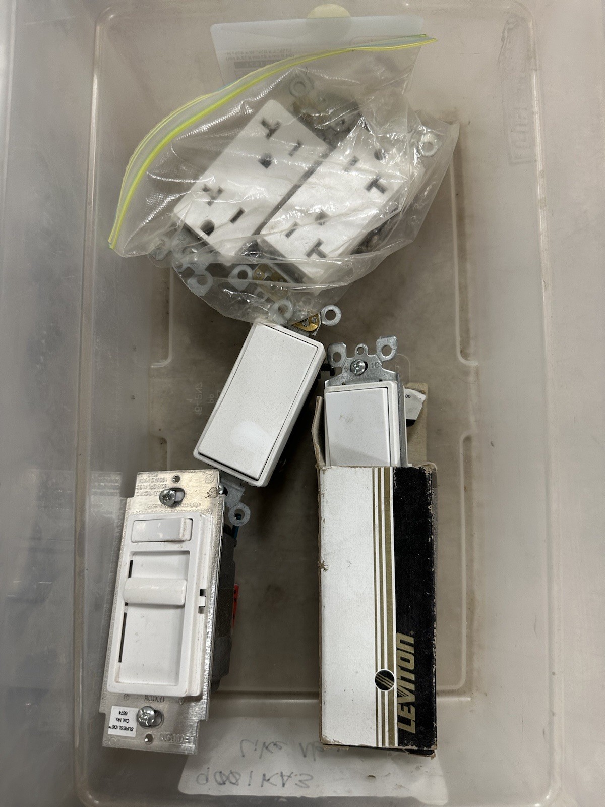 LOT OF 30+* Leviton Outlets & Switch + MORE gallery