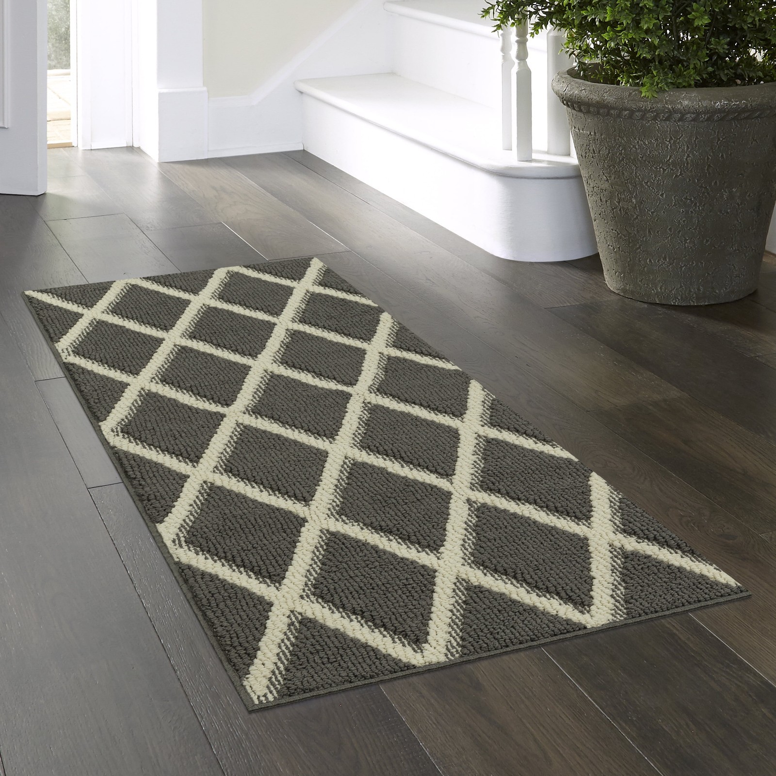 Diamond Geometric High Low Pile Gray Indoor Runner Rug 1'9"x5' gallery