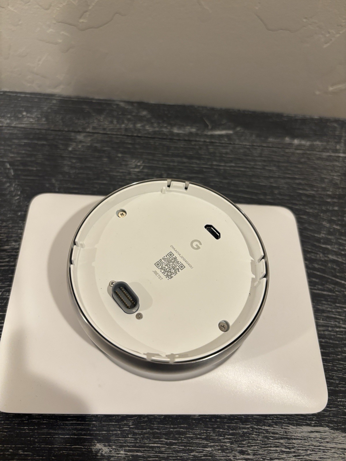 Google Nest Learning Thermostat T3007ES Silver/White Wi-Fi w/ Base & Trim Plate gallery
