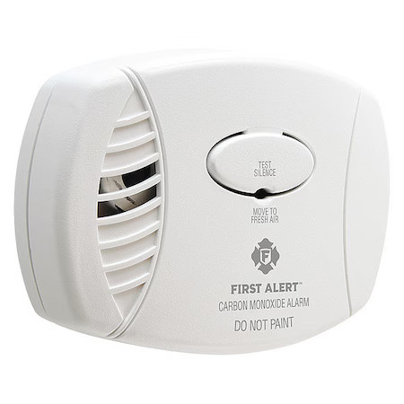 First Alert Co605b Carbon Monoxide Alarm, 85 Db At 10 Ft, 9 Volt Replaceable gallery