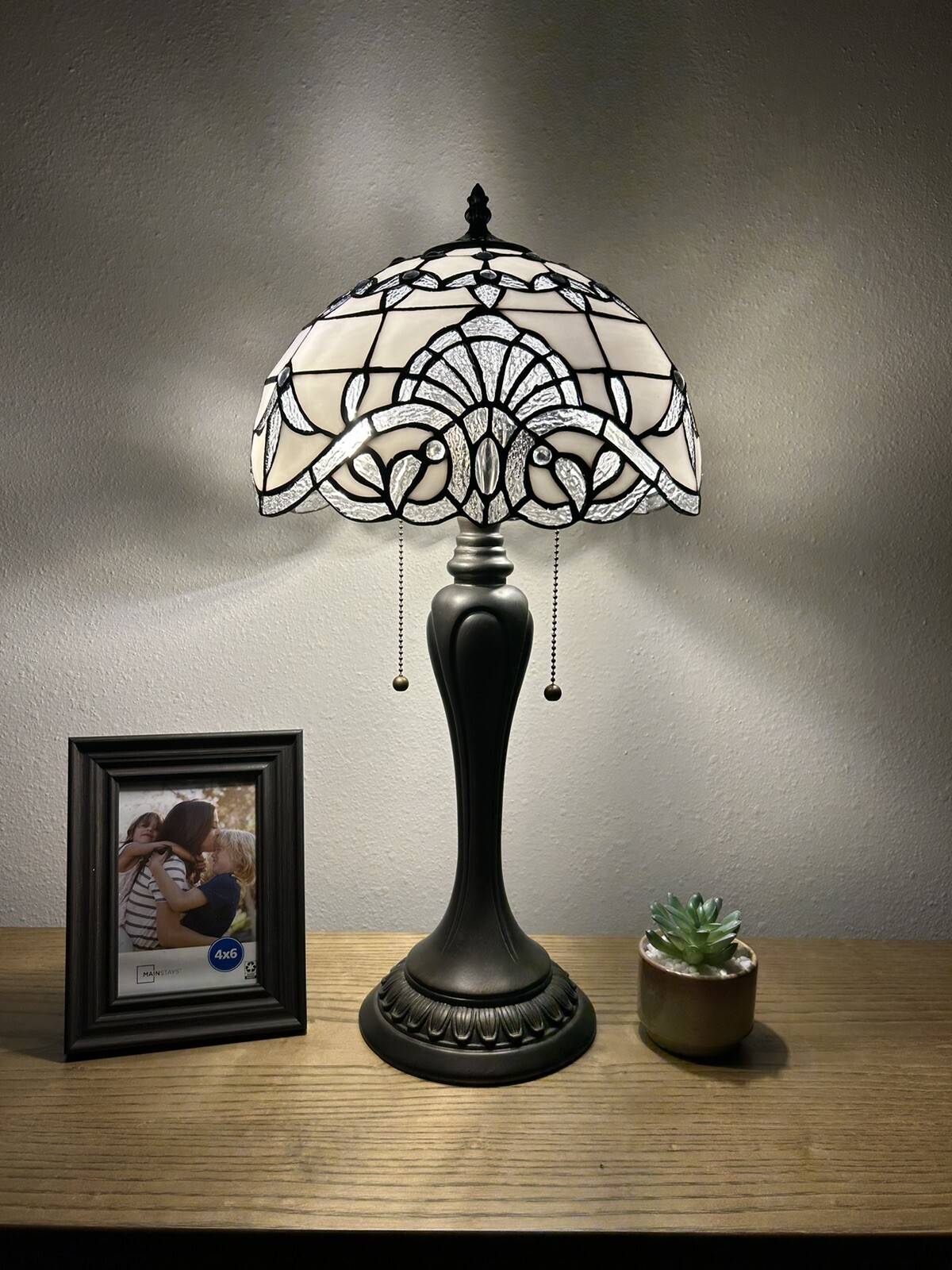 Tiffany Style Table Lamp White Stained Glass Baroque Style LED Bulb Include H22" gallery