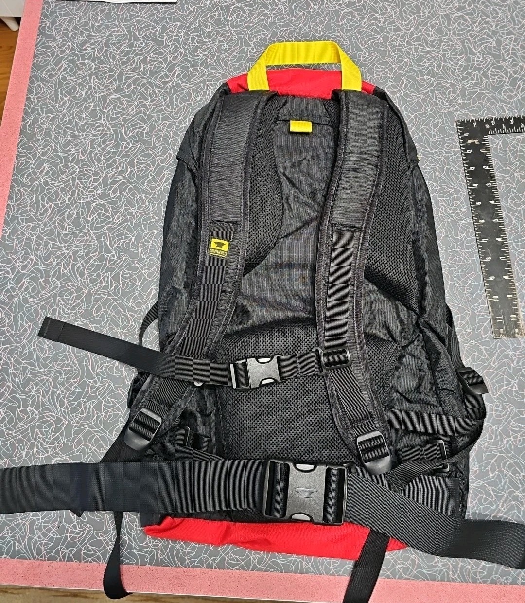 Mountainsmith Caldera Backpack Red Black Hiking Camping Backpacking * New! 5