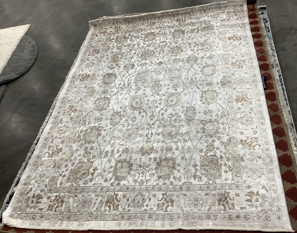 CREAM / LBROWN 5'-0" x 7'-0" Back Stain Rug Reduced Price 1172685384 ILLB702C-57