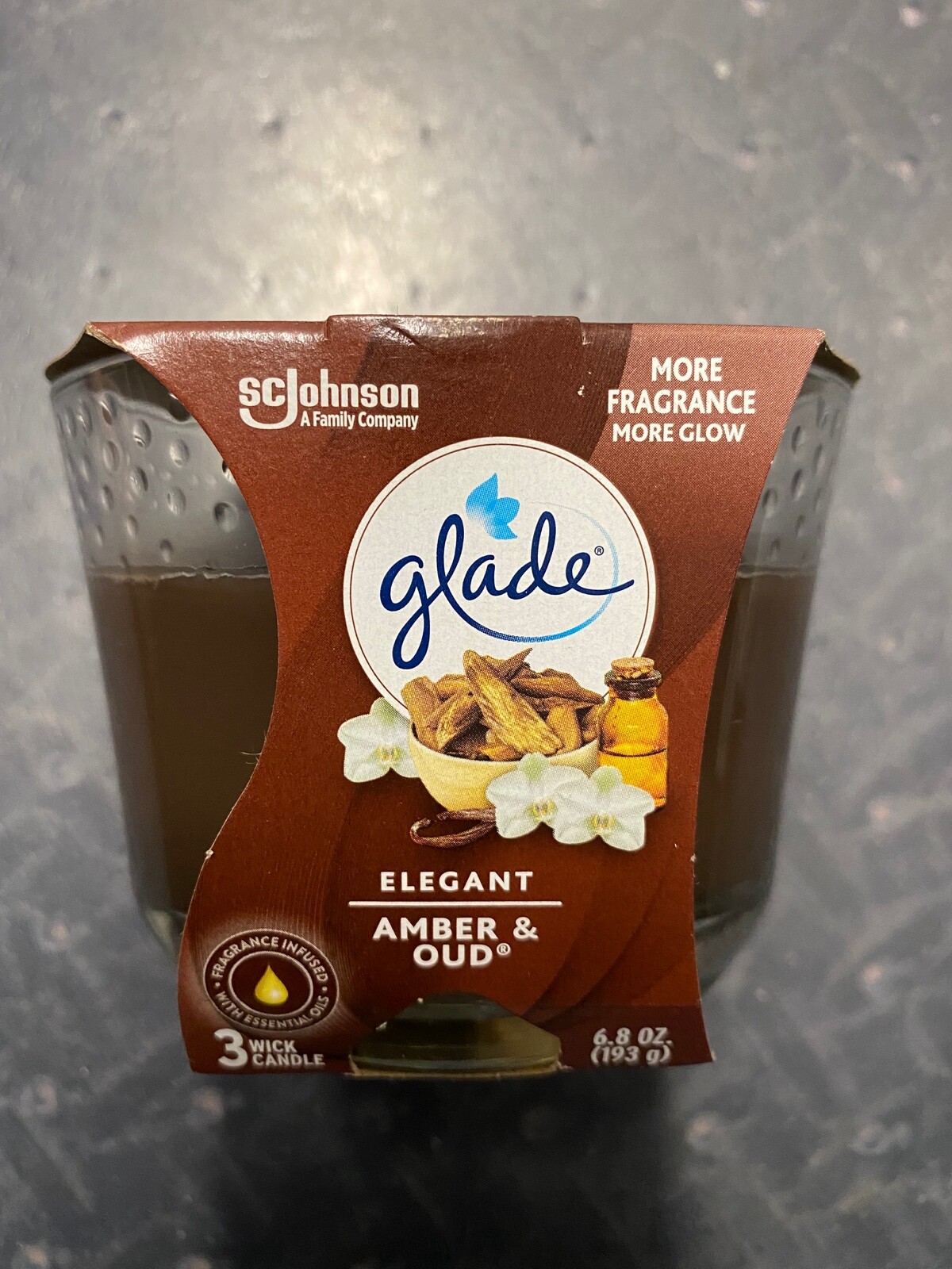 3 Count Glade SCJohnson Limited Edition Elegant Amber & Oud Three Wick Candle gallery