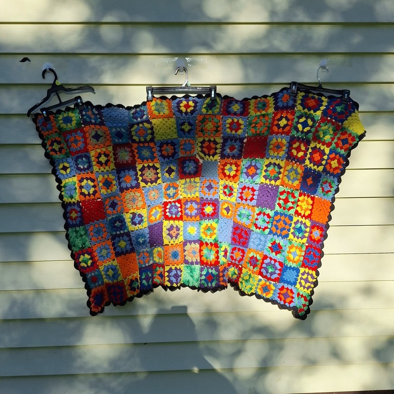 Vtg Granny Square Blanket Afghan Throw Cottagecore Grandmacore Y2K Crochet Bin20 gallery