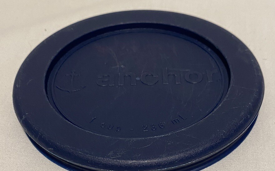Anchor Clear Glass Container 1 cup 236mL Blue Plastic Lid Made USA gallery