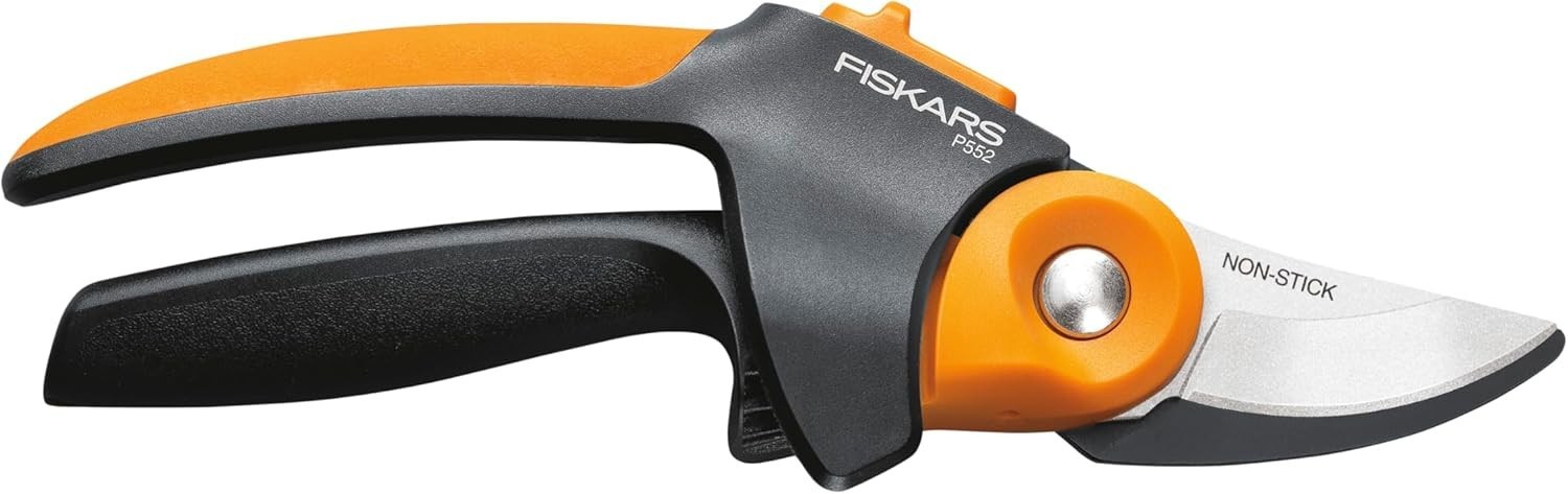 FISKARS 3.4" PowerGear2 Titanium Softgrip Bypass Pruner P552 gallery