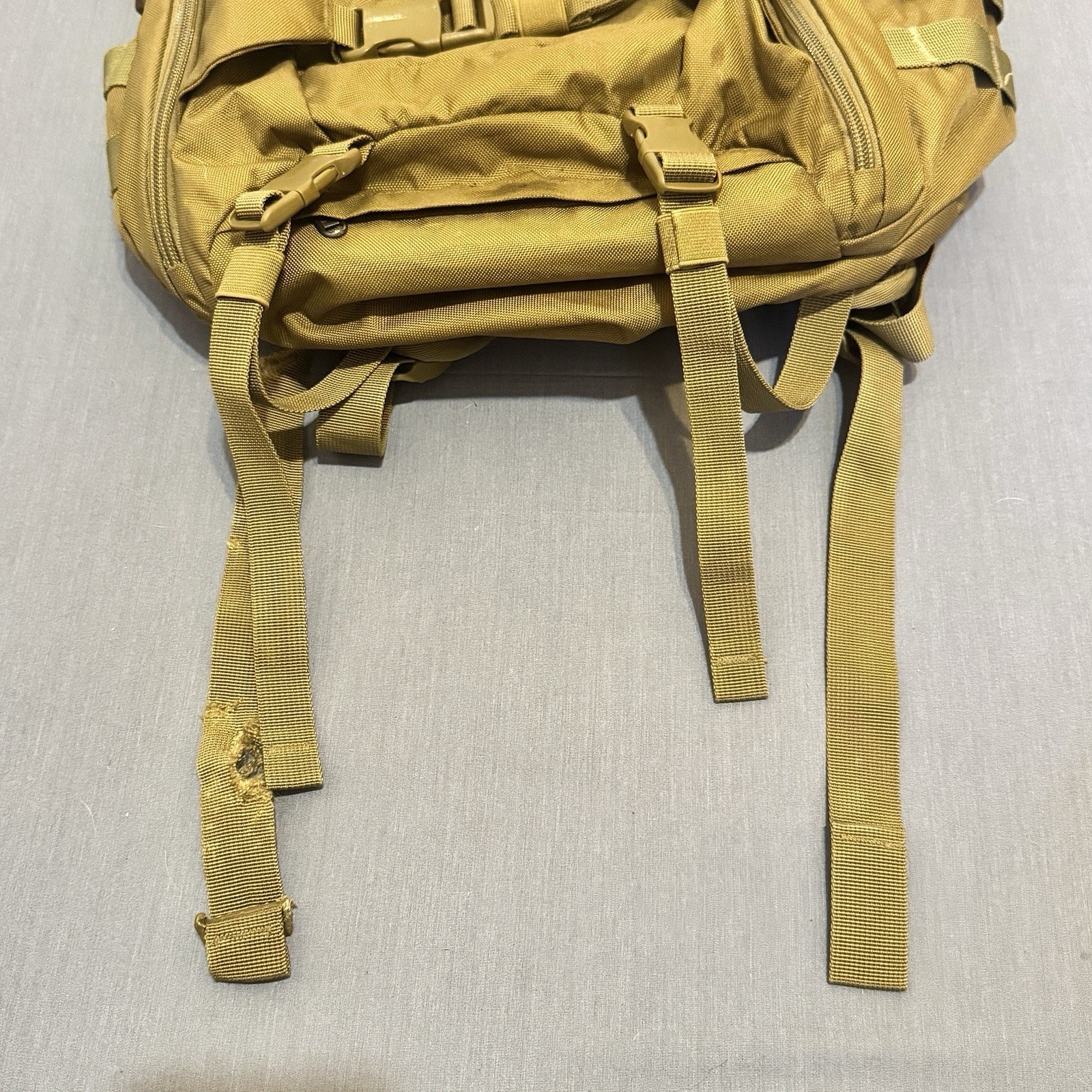 Mardingtop Hiking Backpack Fishing 28L Camping Bag Multiple Pockets 2