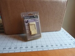 Cooper Slide Dimmer with Preset —- SI06P-V-K —- IVORY – 600W/VA – 120VAC