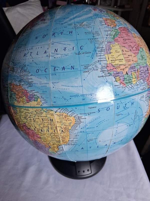 GlobeMaster 12" Tabletop Rotating Multicolor World Globe *see aging As Is* gallery