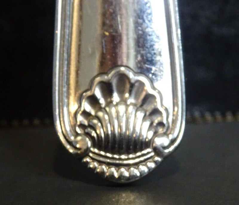 Oneida CLASSIC SHELL Stainless Flatware Silverware 4 Cocktail Seafood Forks Cube gallery