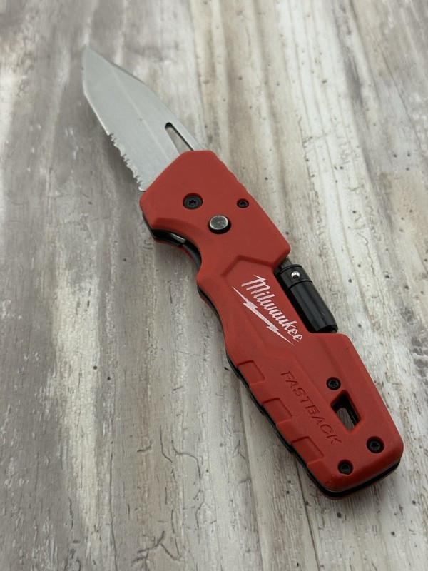Milwaukee Tool Fastback 5-In-1 Folding Knife gallery