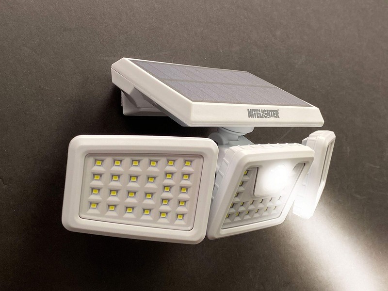 Nitelighter LED Spotlight – Motion Activated Solar Flood Light with 3 Rota gallery