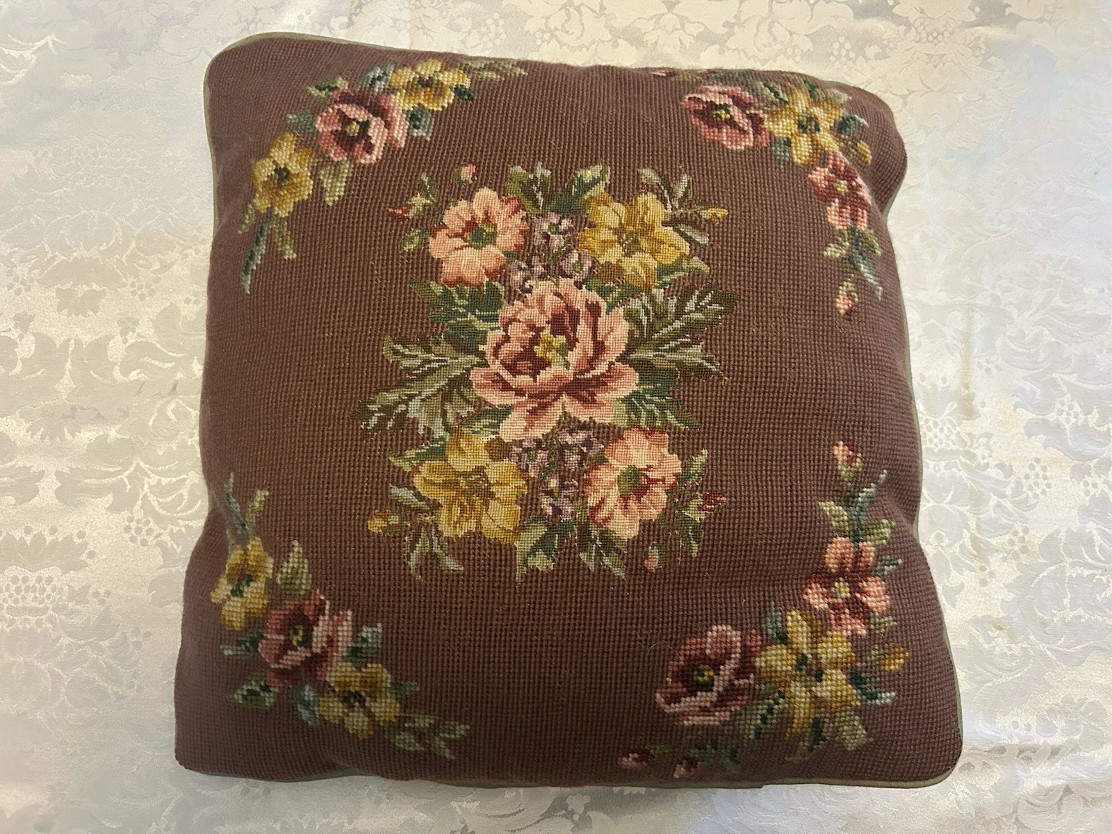 Beautiful Vintage Needlepoint PETIT POINT AUBUSSON Throw Pillow Roses 16x16 gallery