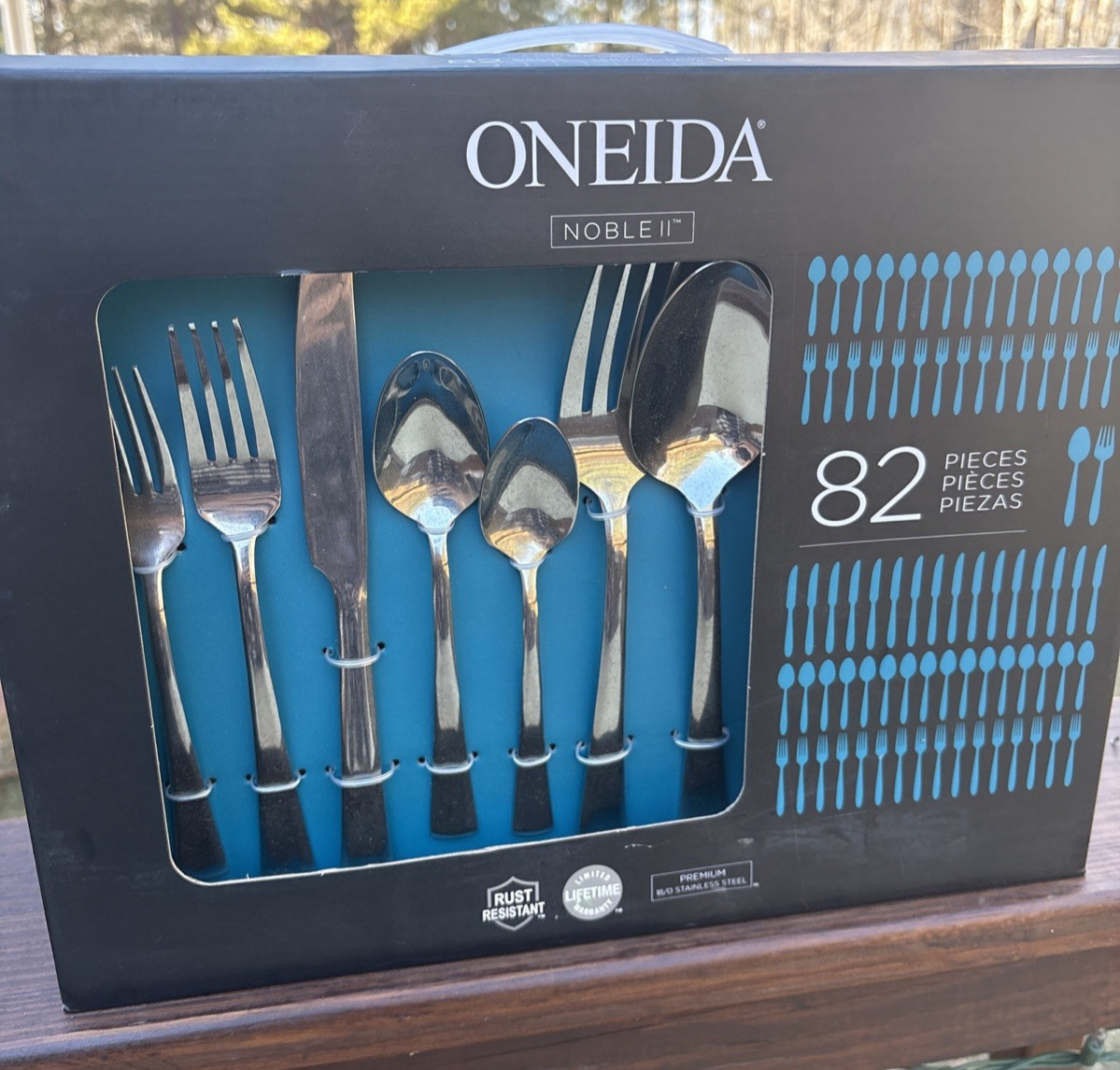 New Oneida Noble II 82 PC. Flatware Service For 16-18/0 Premium Stainless Steel gallery