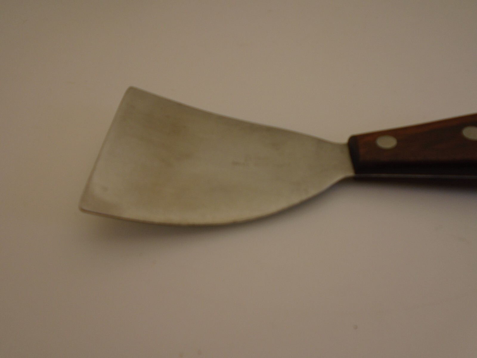 Russell USA 3 inch High Carbon Scraper Curved Arced Stiff Blade Wood Handle NOS gallery