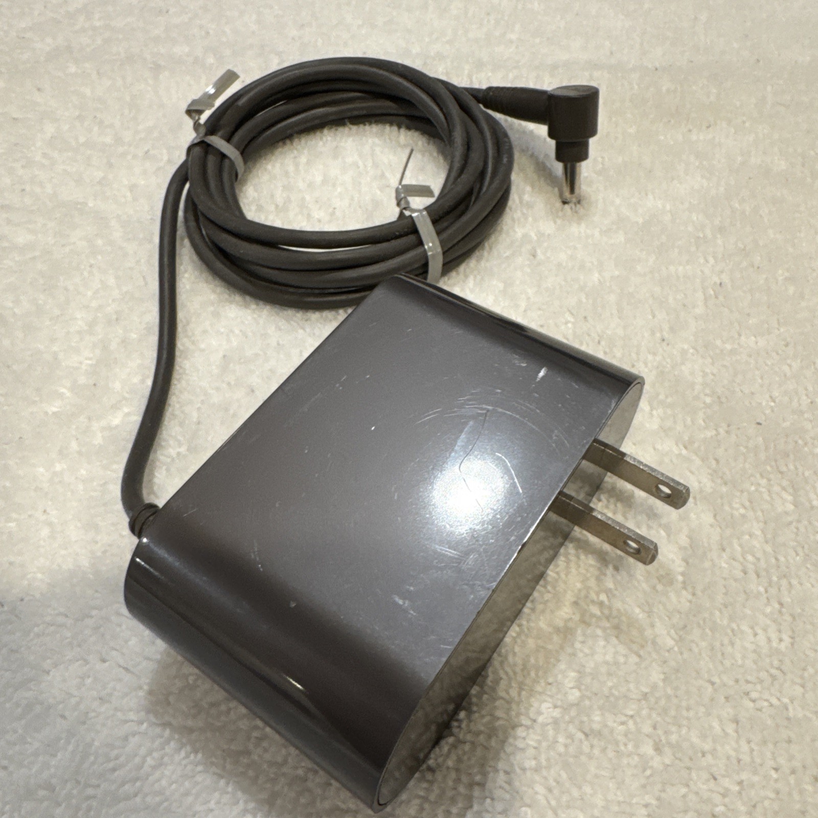 OEM Genuine Dyson Battery Charger Adapter Class 2 Battery Model 217160-02 gallery