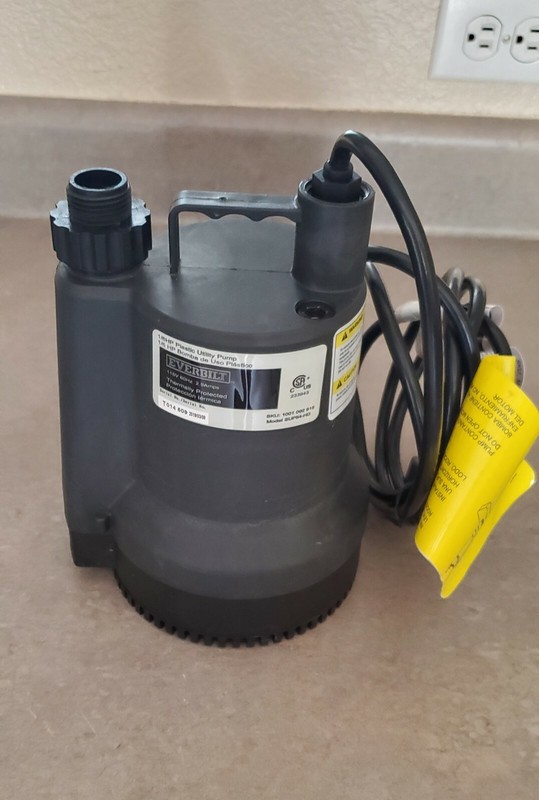 Everbilt Plastic Submersible Utility Sump Pump 1680 GPH SUP54-HD 1/6 HP gallery