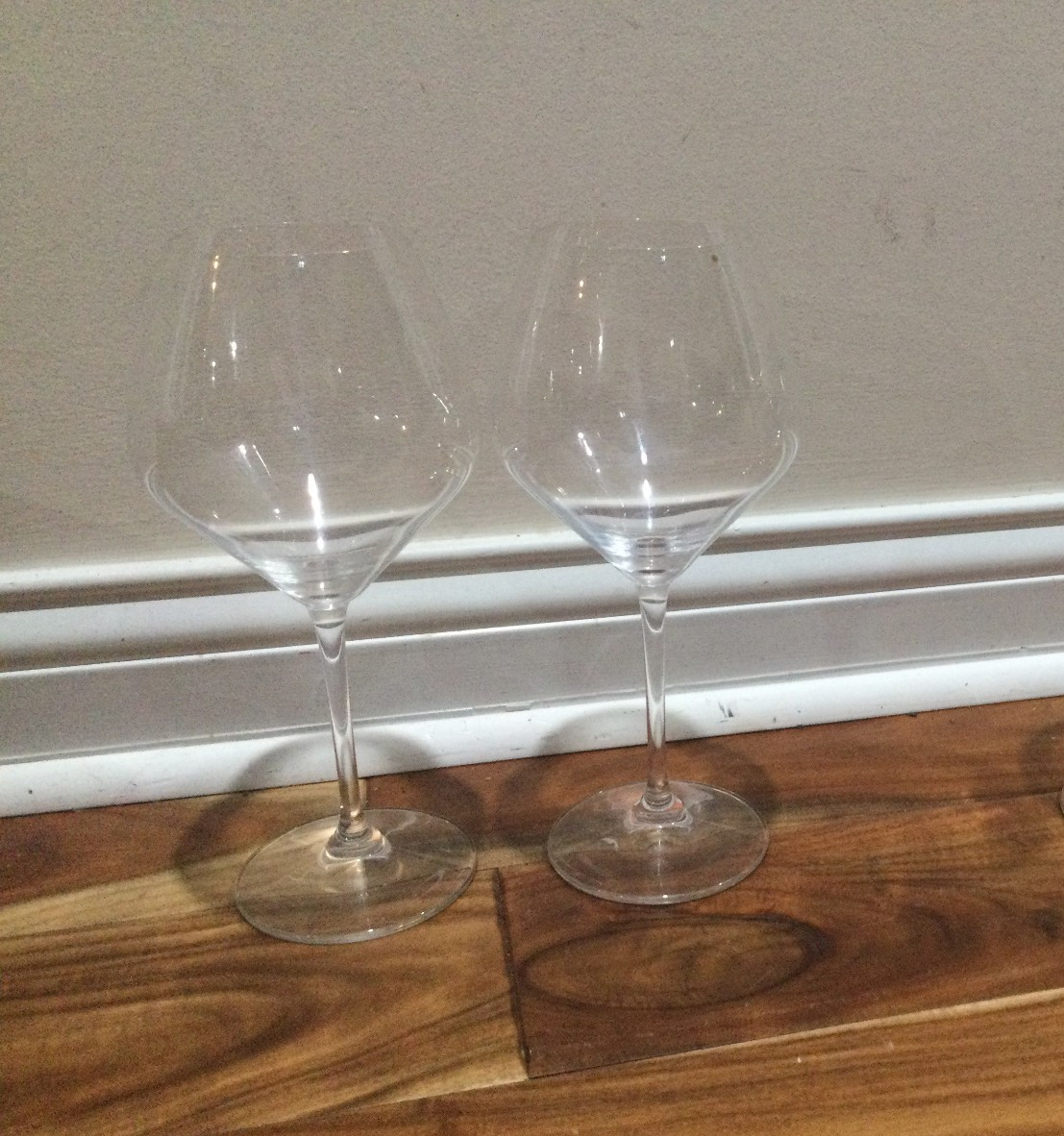 set 2 RIEDEL 20 oz 591.5 ml. Replacements 9-1/2 in. Tall Red Wine Glass angular gallery