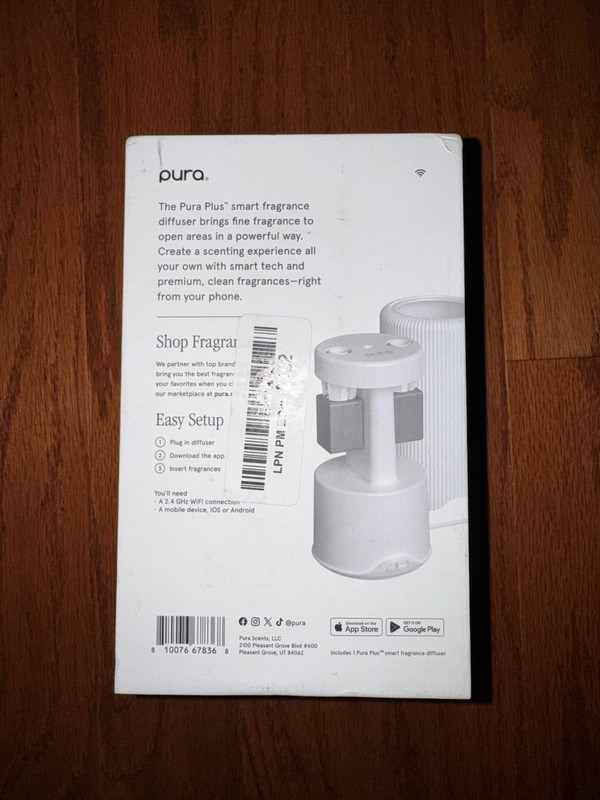 Pura Plus Smart Fragrance Diffuser White with 2 Fragrances New gallery