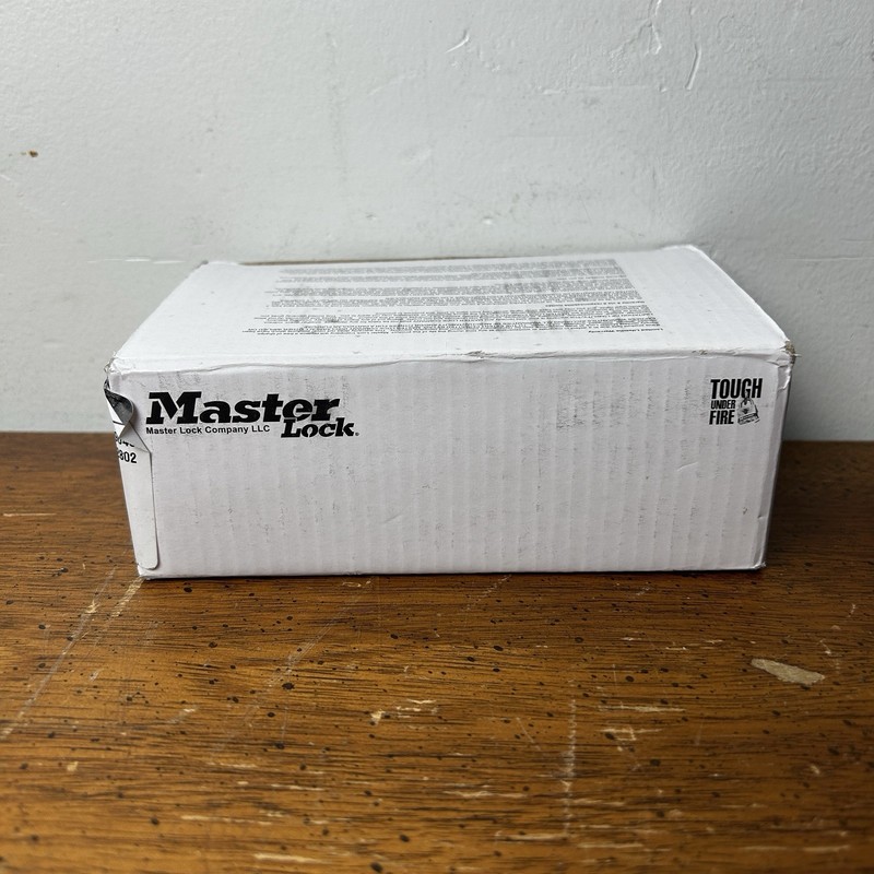 Master Lock | 1-9/16 In. (40mm) Solid-Brass Keyed Padlock, 4-Pin Tumbler | 140D gallery