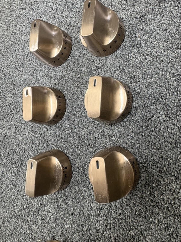 CAFÉ™ Front Control Gas Knobs and Handles - Brushed Bronze CXFCGHKPMBZ gallery