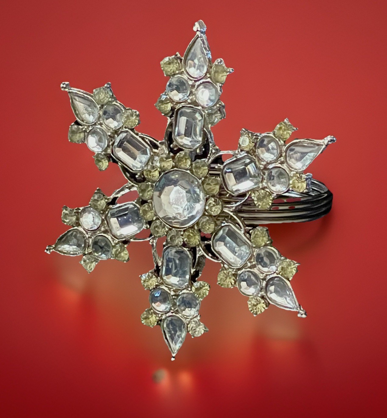 Elegant Crystal Snowflake Napkin Rings Set of 8 Sparkling Winter Table Decor gallery