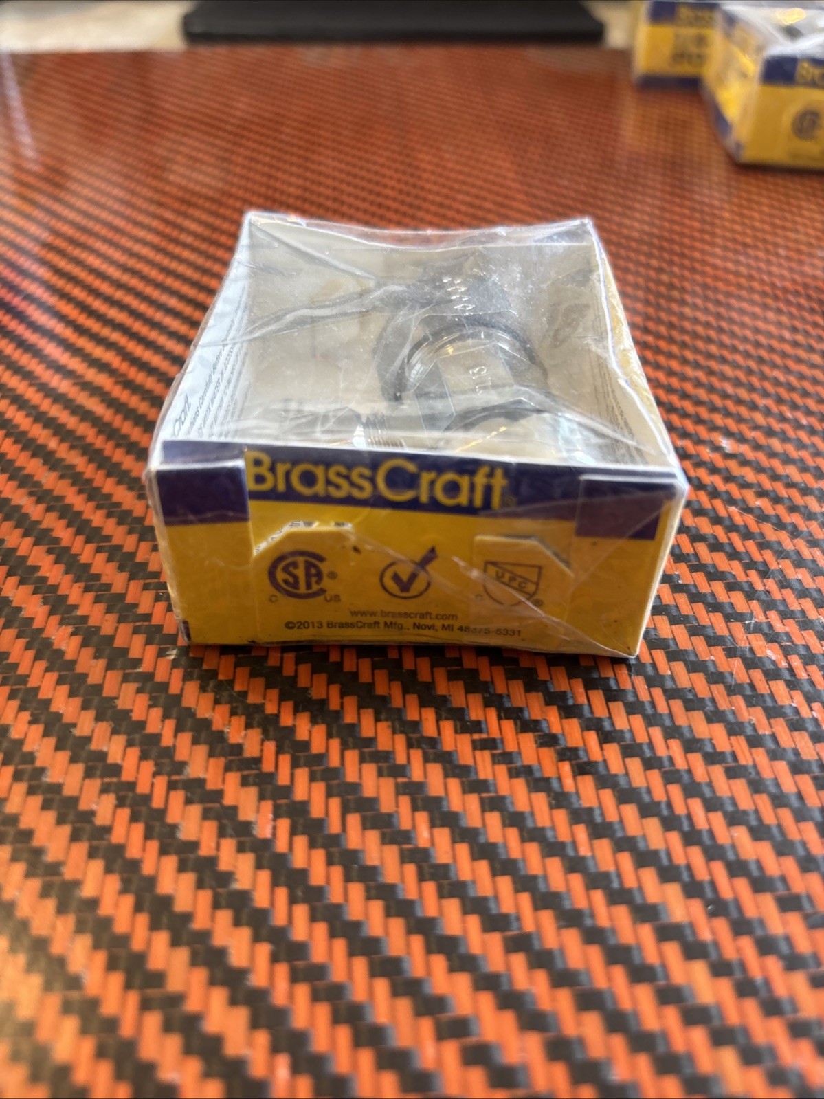 BrassCraft 29 G2CR19X C1 1/2 Nom Comp Inlet 1/4 Turn Angle Valve NEW in Box USA gallery