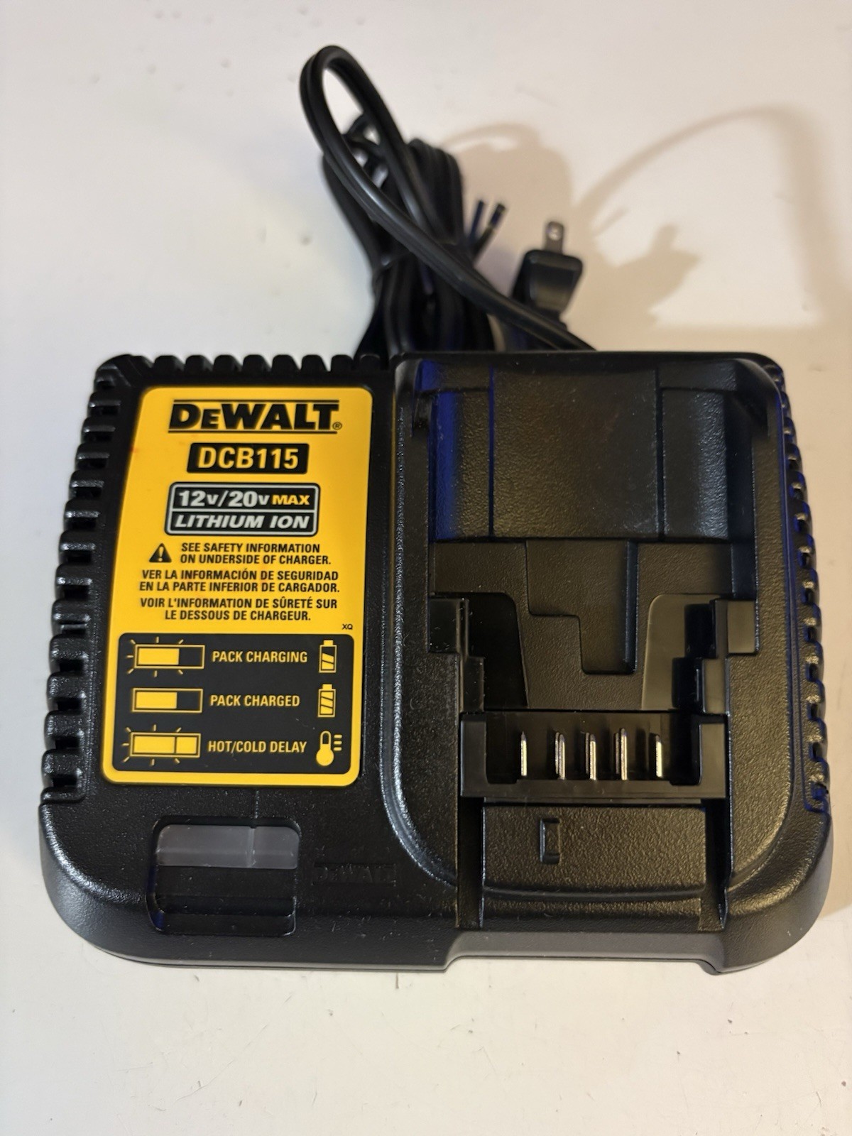 DEWALT DCB115 12V/20V MAX Lithium-Ion Battery Charger – NEW, No Box gallery