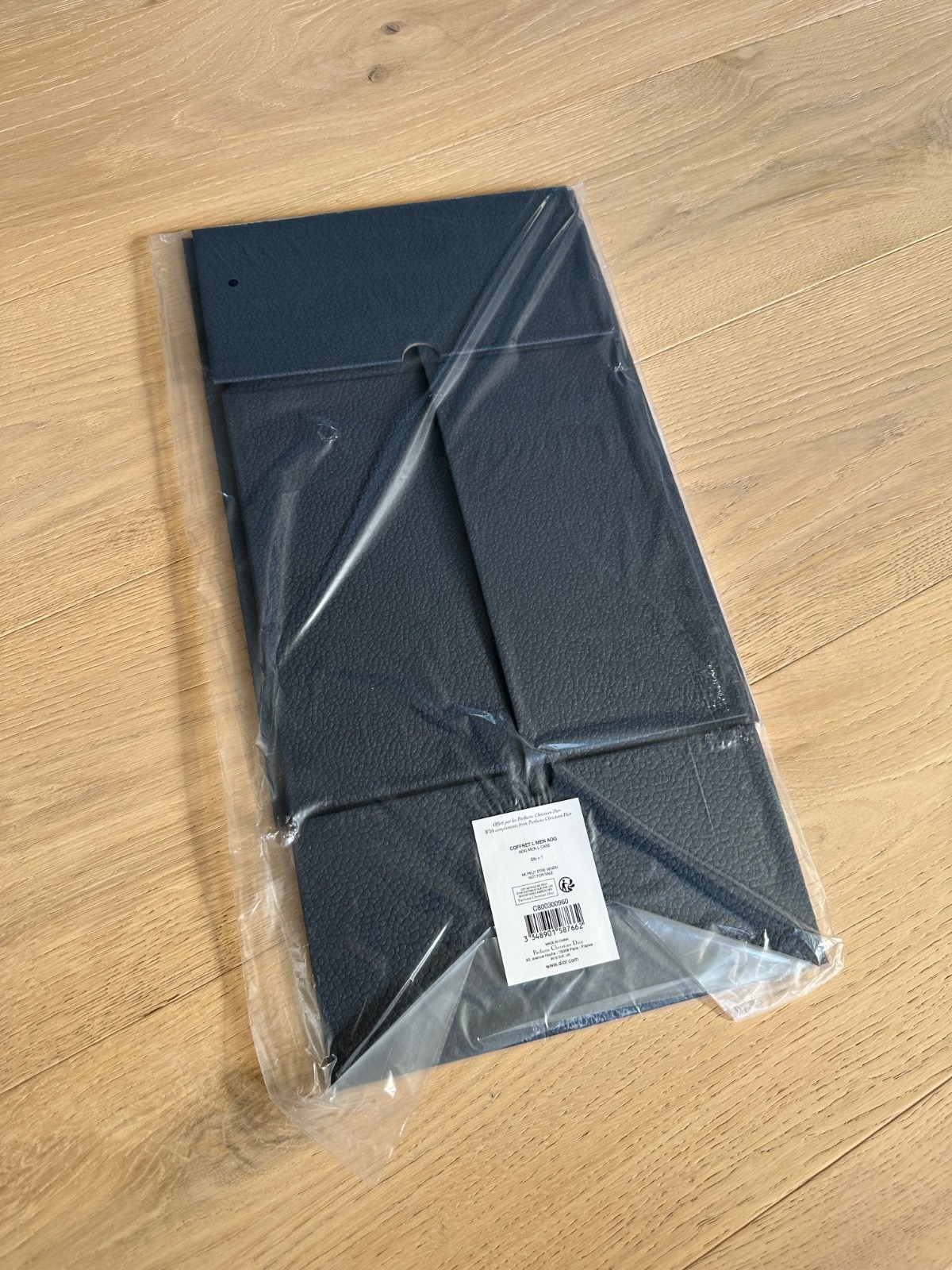 New Auth Dior Gift Box 4 Bag SLG gallery