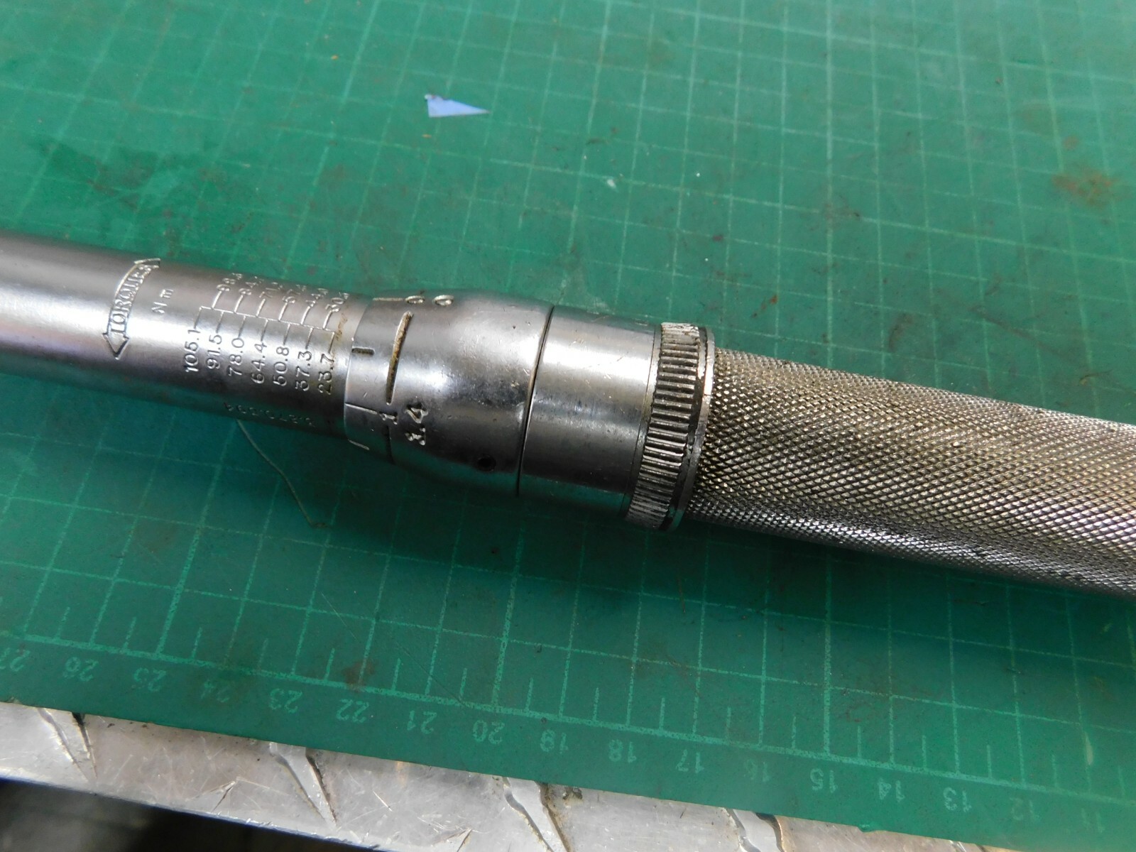 Utica CH75FN Interchangeable Head Torque Wrench 15-75 In-Lbs gallery