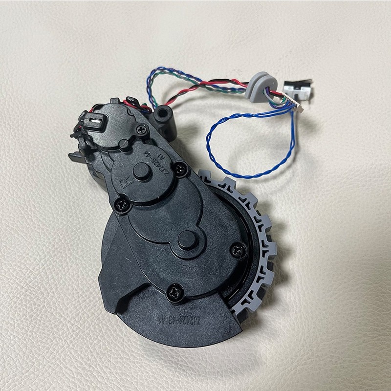 Left & Right Wheel Replacement For ECOVACS X8 X8Pro T50Pro Vacuum Cleaner Parts gallery