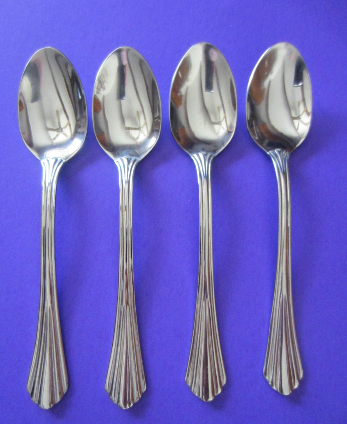 4 ONEIDA DUBLIN Stainless Flatware Soup Spoons Ribbed Fan Design gallery