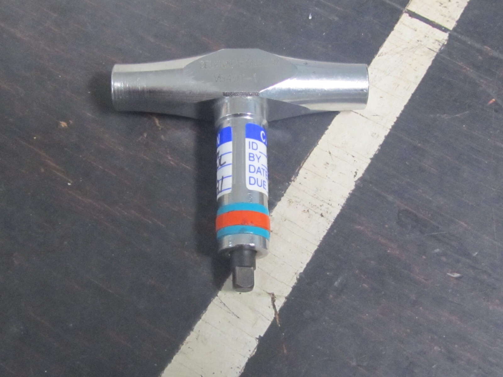 BELKNAP T-HANDLE RATCHETING TORQUE WRENCH 1/4" FEMALE HEX HEAD 10-50 In. LB. gallery