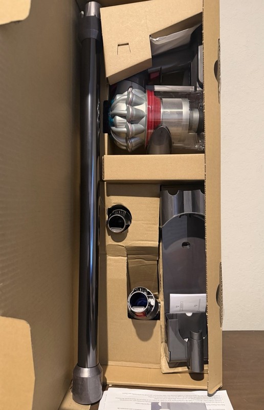Dyson V8 Absolute Cordless Vacuum Cleaner Free Shipping gallery