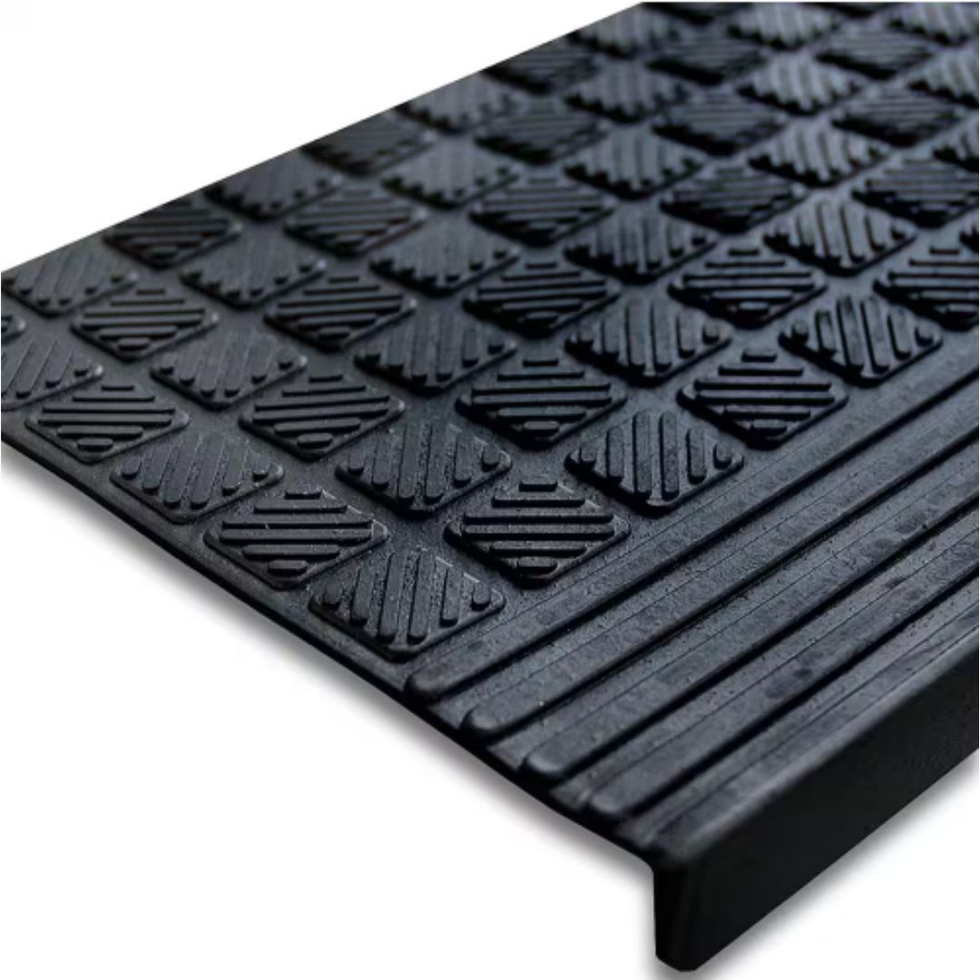 Rubber Stair Treads Waterproof Low Profile Non Slip Indoor/Outdoor Black (5 Set) gallery