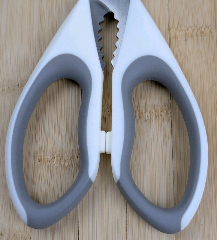 Brodark SHARK Series 8.75" Kitchen SHEARS, STAINLESS Blades, WHITE & GRAY Handle gallery