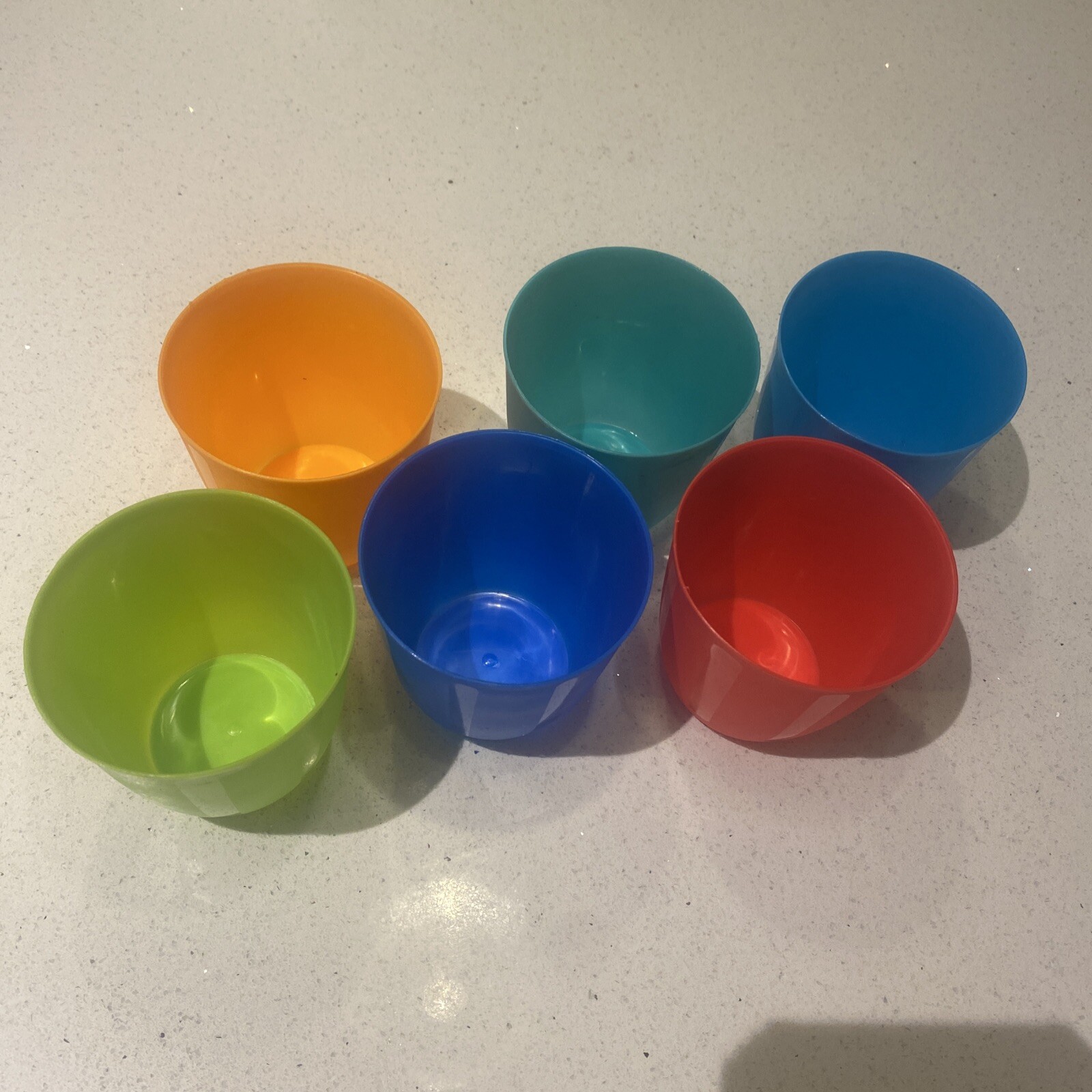 6x KIDS PLASTIC TUMBLERS CUPS MULTI COLOURED PARTY PICNIC DRINK BBQ CAMPING gallery