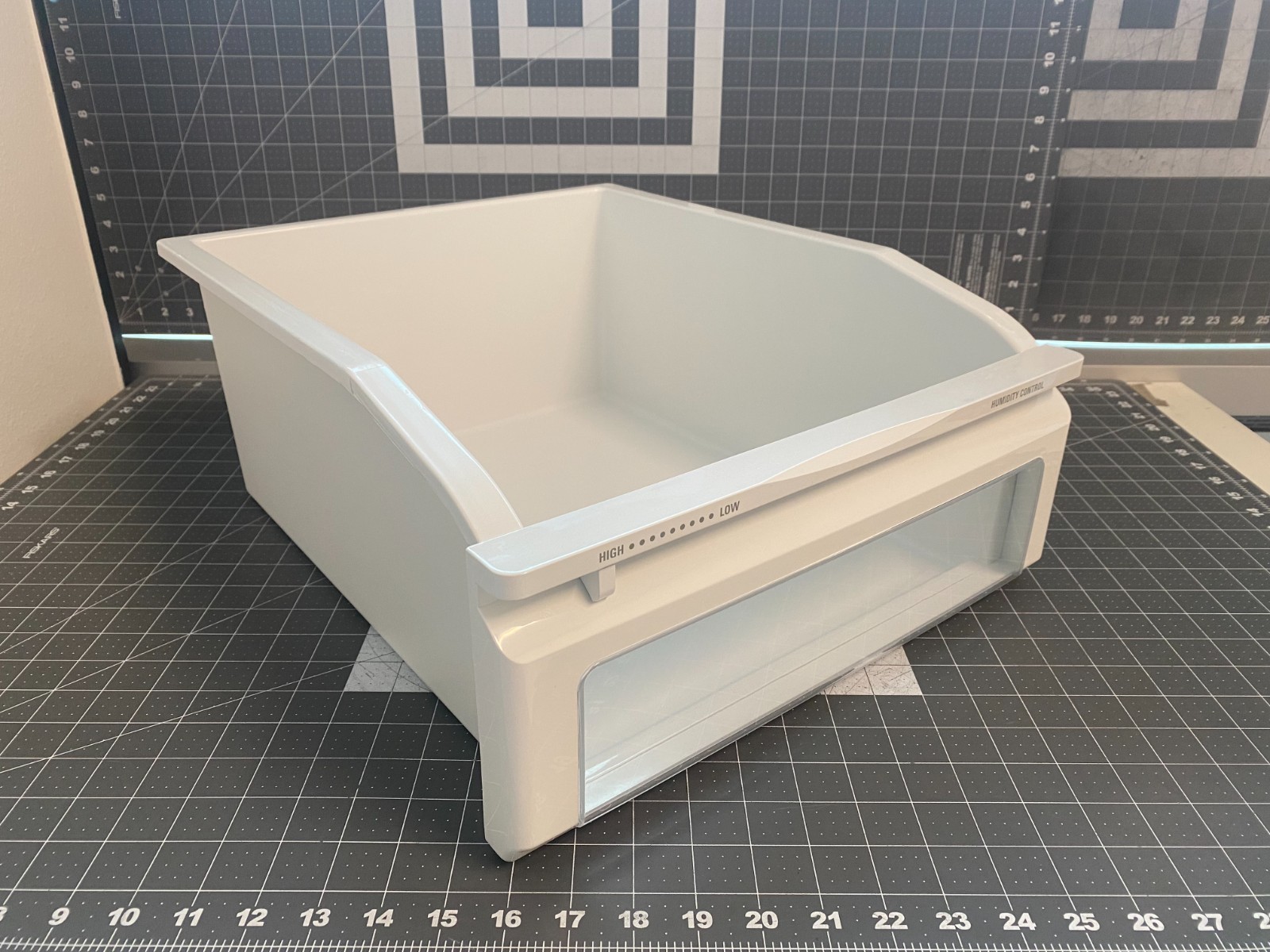 GE Refrigerator Crisper Drawer P# WR32X10077 gallery