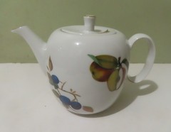 Royal Worcester Evesham Gold 4 Cup Teapot – Unused