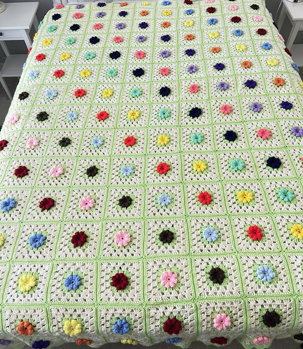 Granny Square Afghan Crocheted Roses 3D Bedspread Blanket Quilt Large 88 x 80 gallery