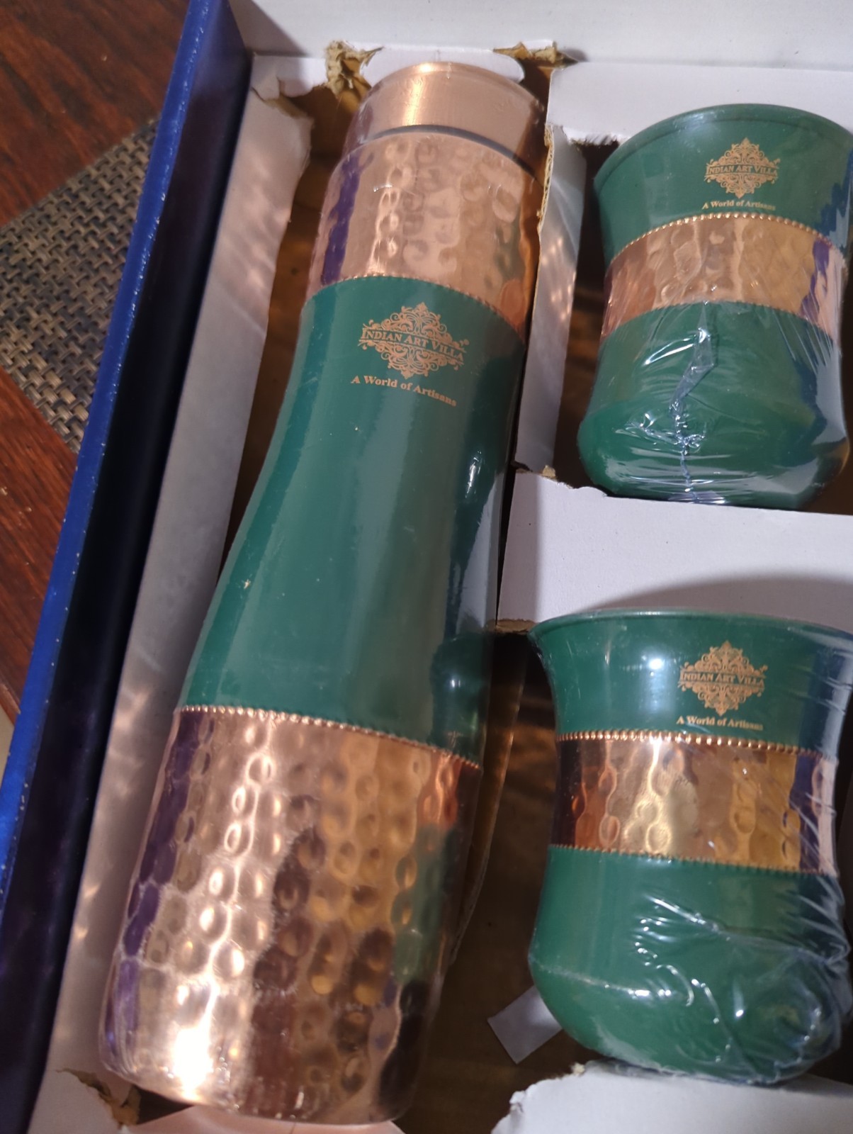 Pure Copper Drinkware Gift Set – Embossed Design with 1 Bottle (900 ML) 2 Glass gallery