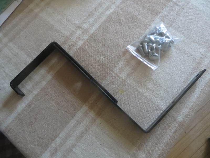 2-pack black steel Deck/Window box brackets (Black) gallery