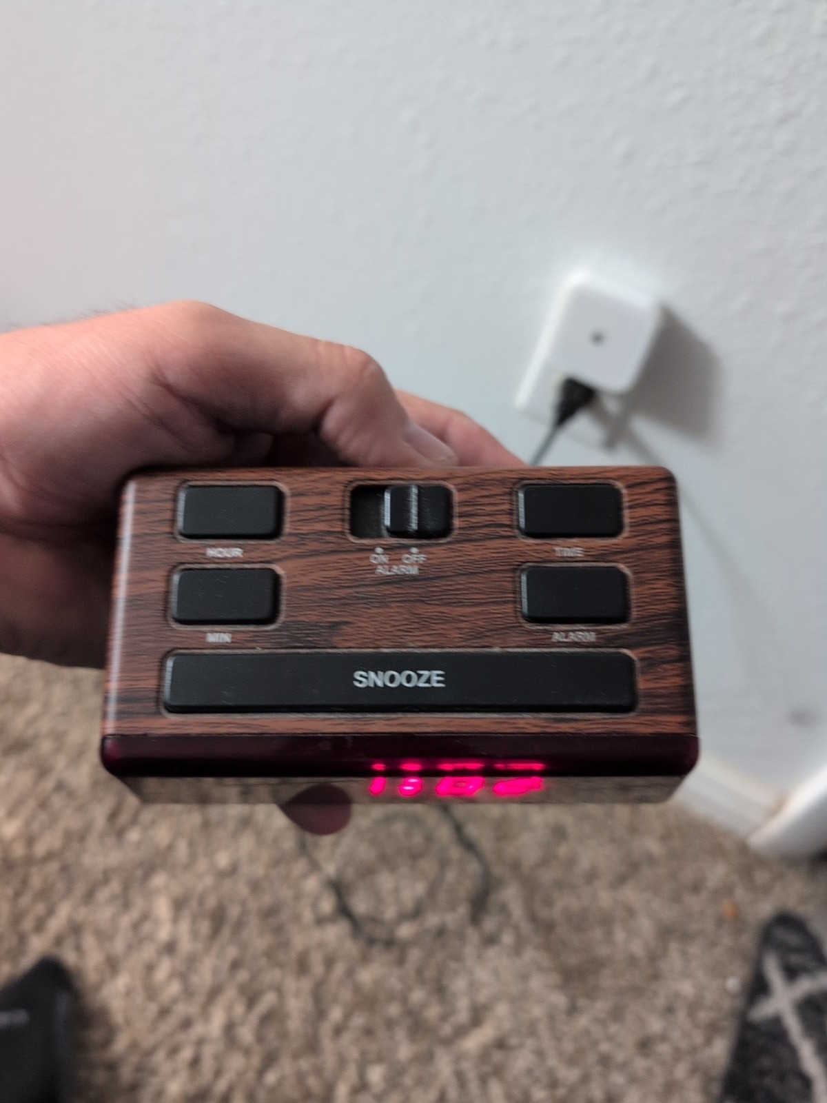Advance Digital Alarm Clock Wood Grain Snooze Model 3142 Tested Beep Alarm Works gallery