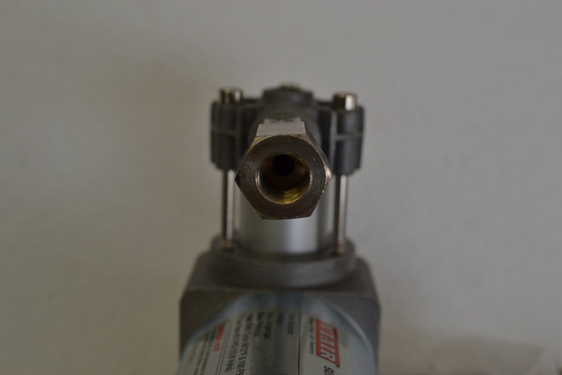 VIAIR 90 Series Silver Air Compressor 100 PSI Light Duty 1.03 CFM IP54 gallery