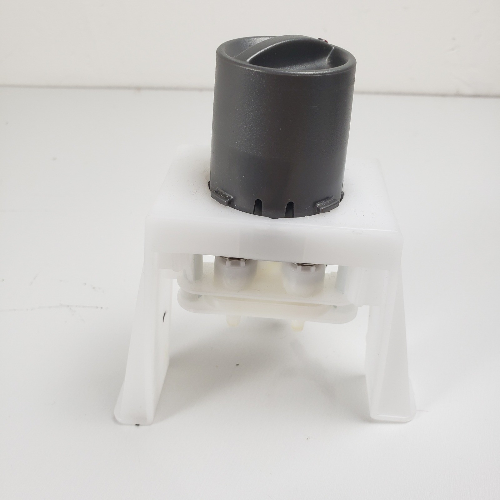 Bissell 9200 ProHeat 2X Dial Selector Assembly Replacement Part Grey White gallery